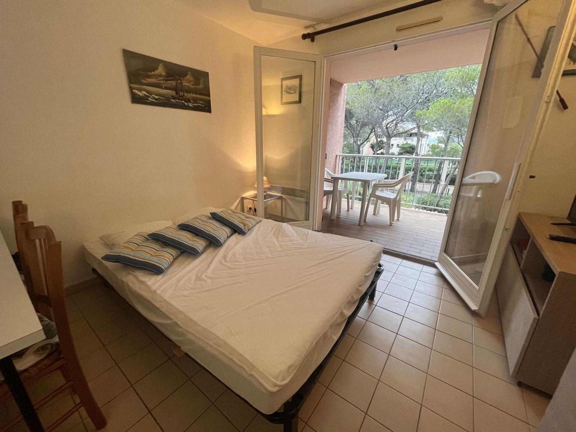 Studio Cabine Avec Piscine, Tennis Et Parking A 400M De La Plage - 4 Couchages, Saint-Aygulf - Fr-1-226A-89 Saint Aygulf Exterior foto